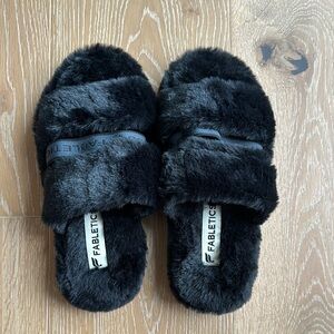 Fabletics Plush Black Slippers